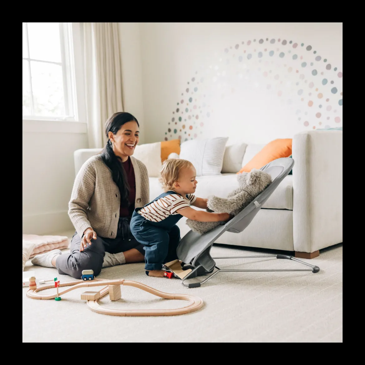 Mira 2-in-1 Bouncer and Seat & Toy Bar Bundle