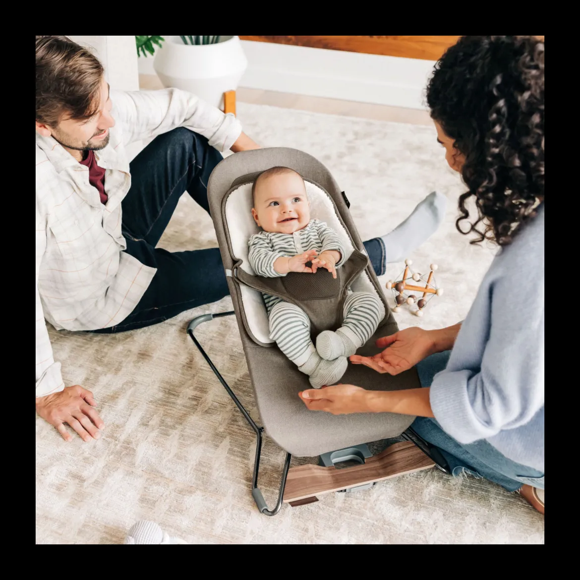Mira 2-in-1 Bouncer and Seat & Toy Bar Bundle