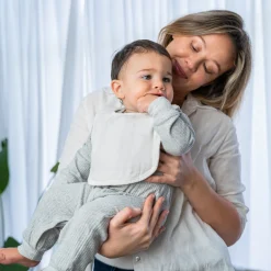 Muslin Bibs with Adjustable Snaps (8 Pack)