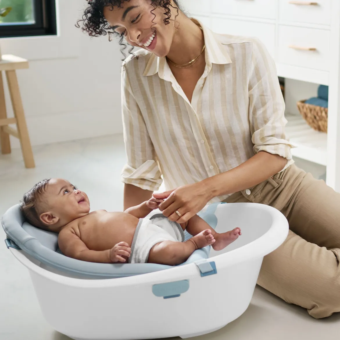 Wave 4-in-1 Bath Tub, Rinser & Spout Cover Bundle
