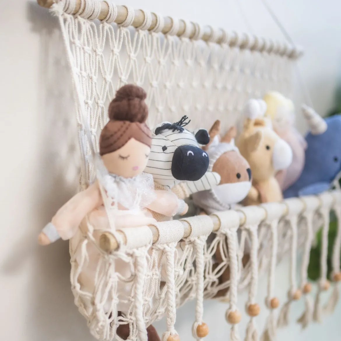 Willow Macrame Storage Wall Decor
